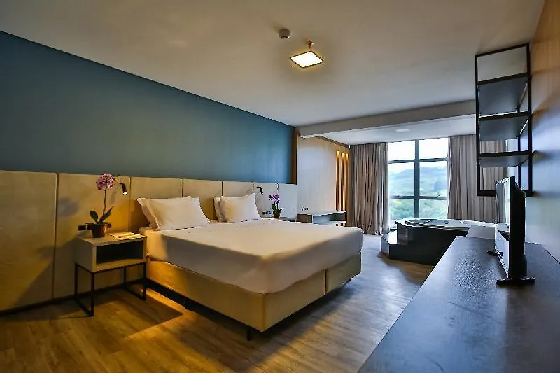 Отель Grand Suites Family Resort By Atlantica Ита